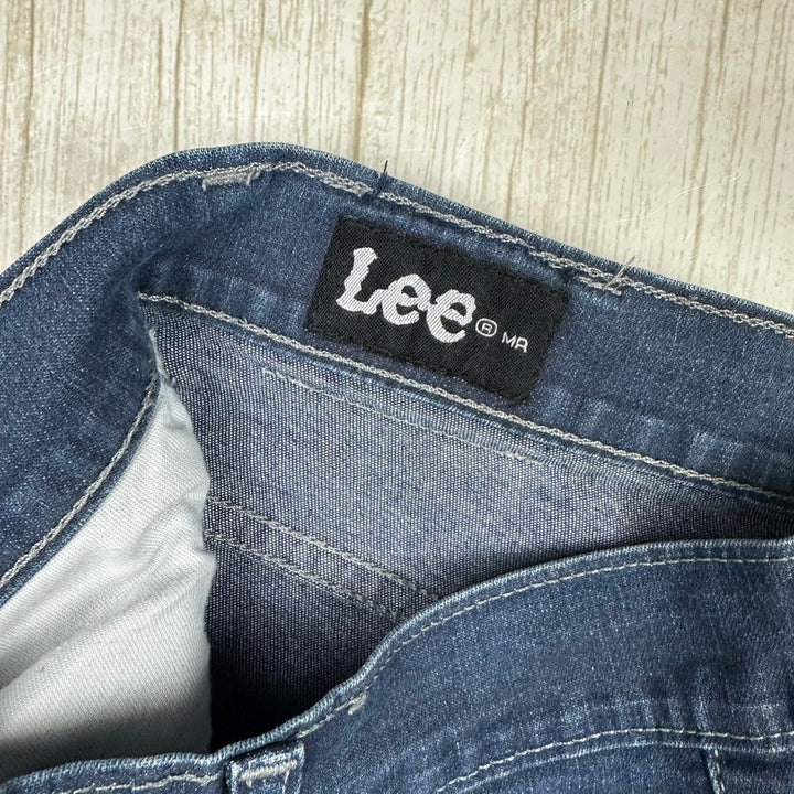 Lee Vintage 90's High Rise ' Bootcut' Ladies Jeans- Suit Size 8/9