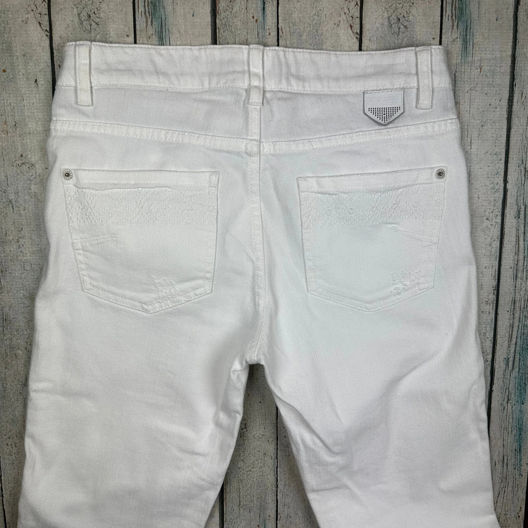 IKKS France Ladies White Slim Fit Jeans- Size 27 - Jean Pool