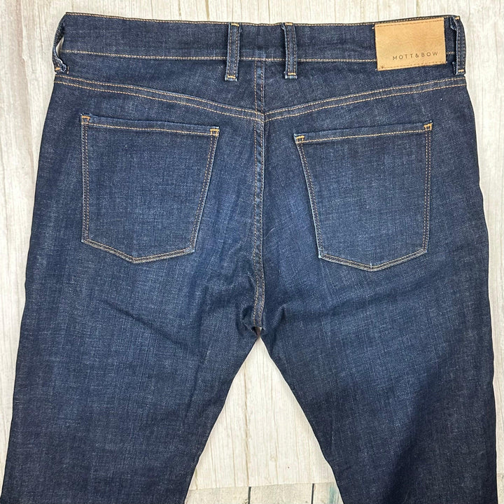 Mott & Bow USA Mens  Slim Straight Jeans -Size 33