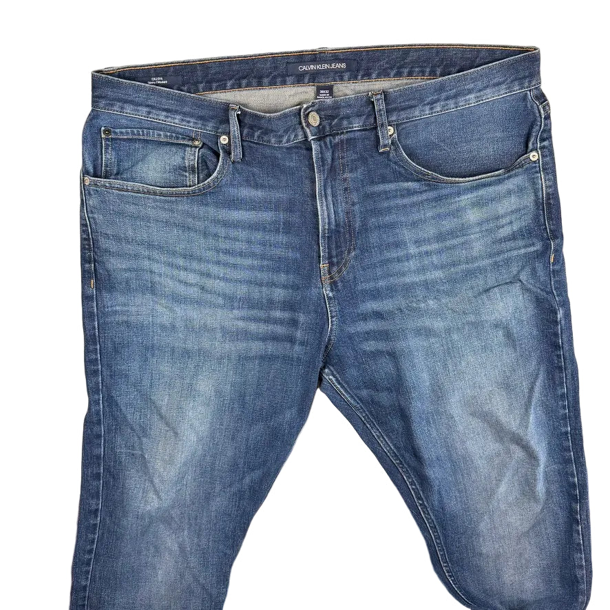Calvin Klein Mens CKJ016 Skinny Jeans - Size 38