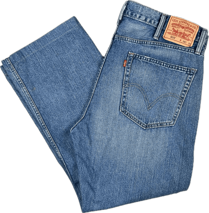 Levis 505 Mid Blue Wash Regular Fit -Size 38/28 - Jean Pool