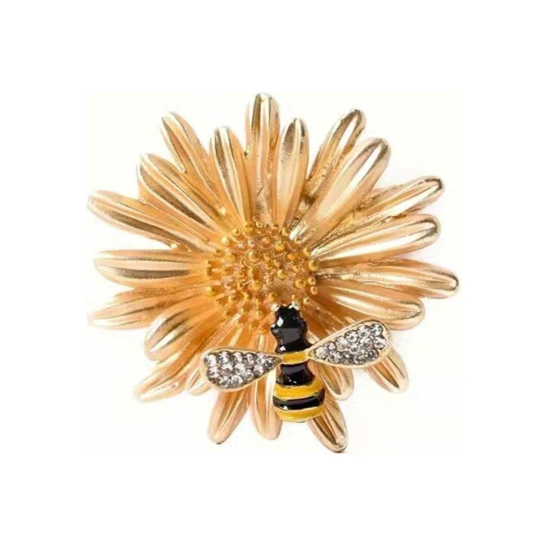 Jewelled Bee on a Daisy Brooch - Jean Pool