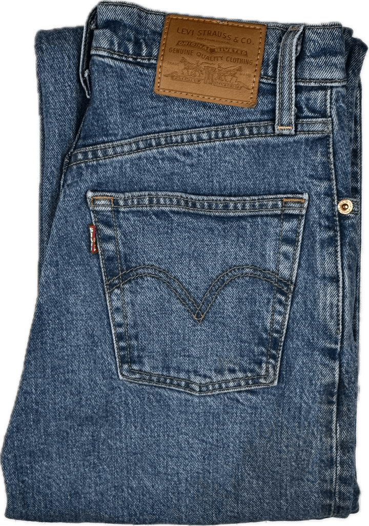 Levis Ladies ‘Ribcage Straight’ Button Fly Jeans  - Size 25