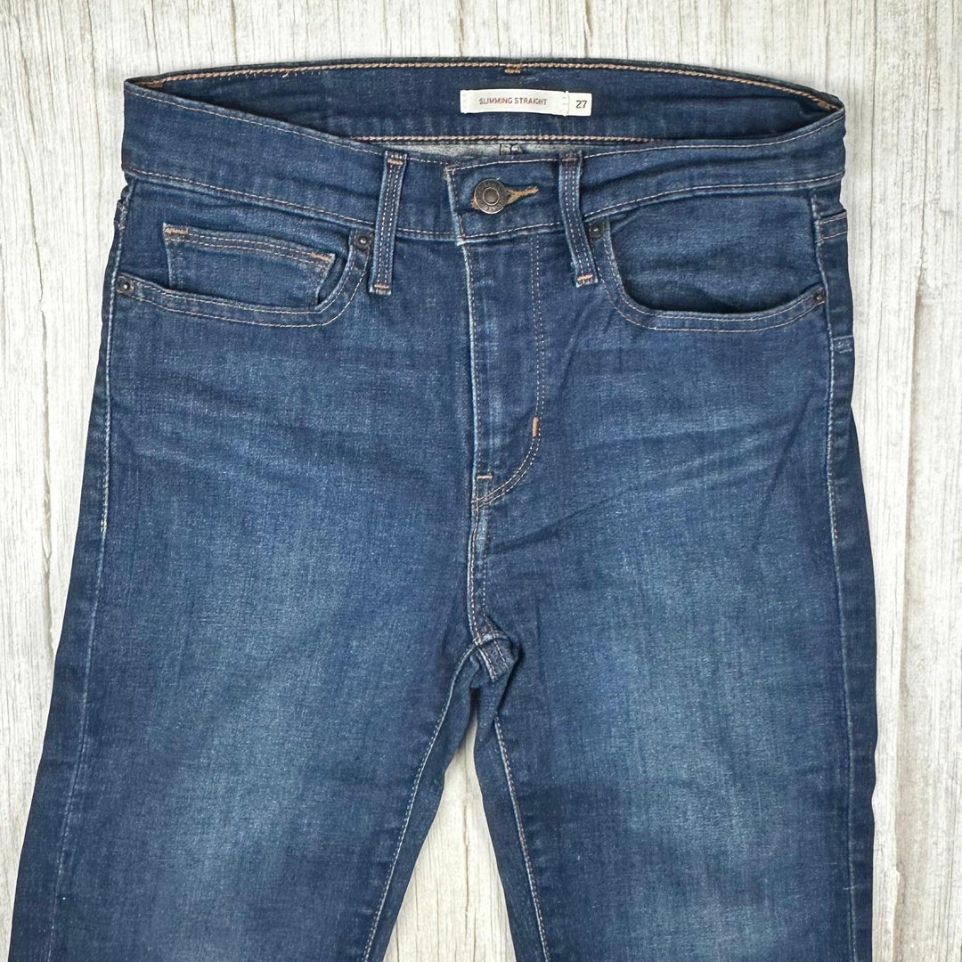 Levis 'Slimming Straight' Mid Rise Denim Jeans - Size 27" or 9AU