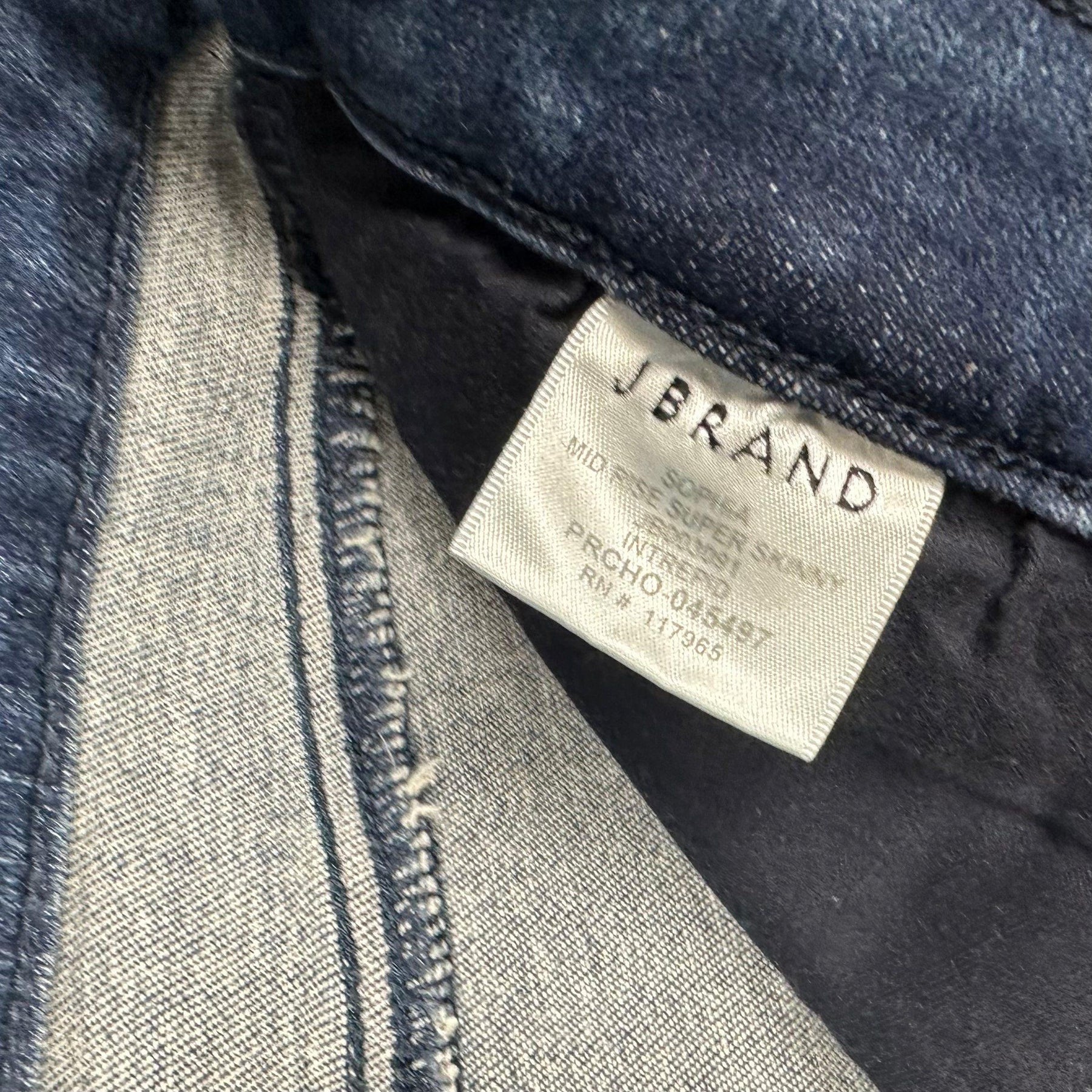 J Brand Blue Jeans Size 28 RN# 117965