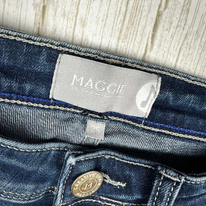 NWT- Maggie Creative Denim Italian Made Slim Jeans -Size 25