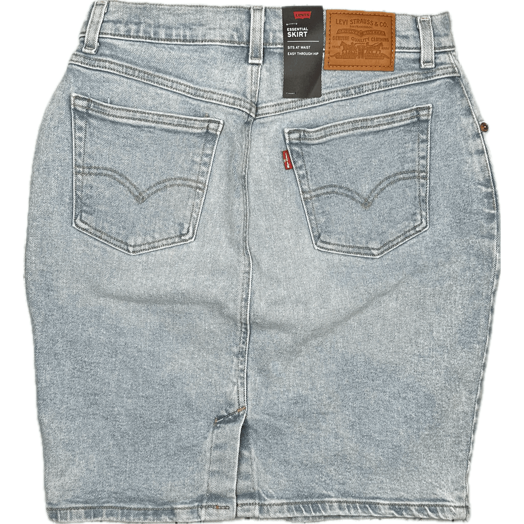 NWT - Levis Premium Essential Skirt - Size 28 - Jean Pool