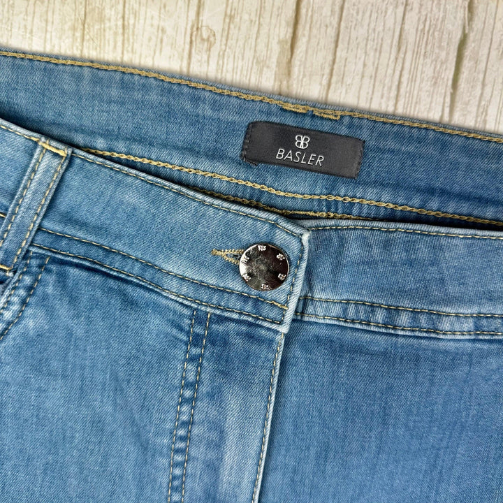 Basler 'Julienne' Mid Slim Crop Jeans - Size 16