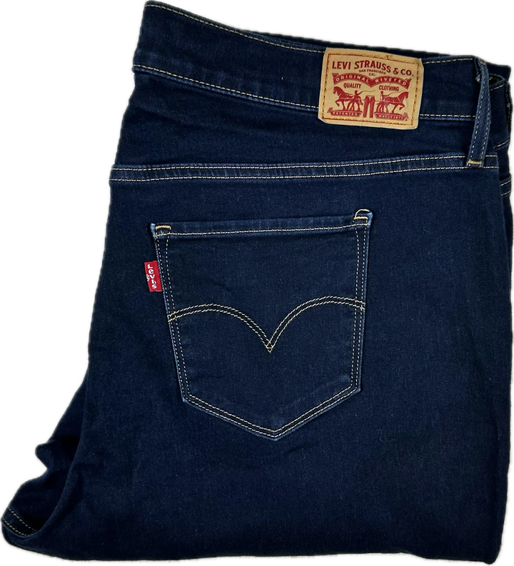 Ladies Levis 314 Shaping Straight Jeans - Size 18W