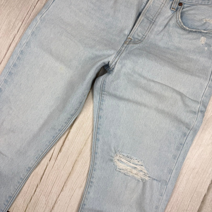 Levis ‘Wedgie Straight’ Ladies Button Fly Denim Jeans   - Size 30