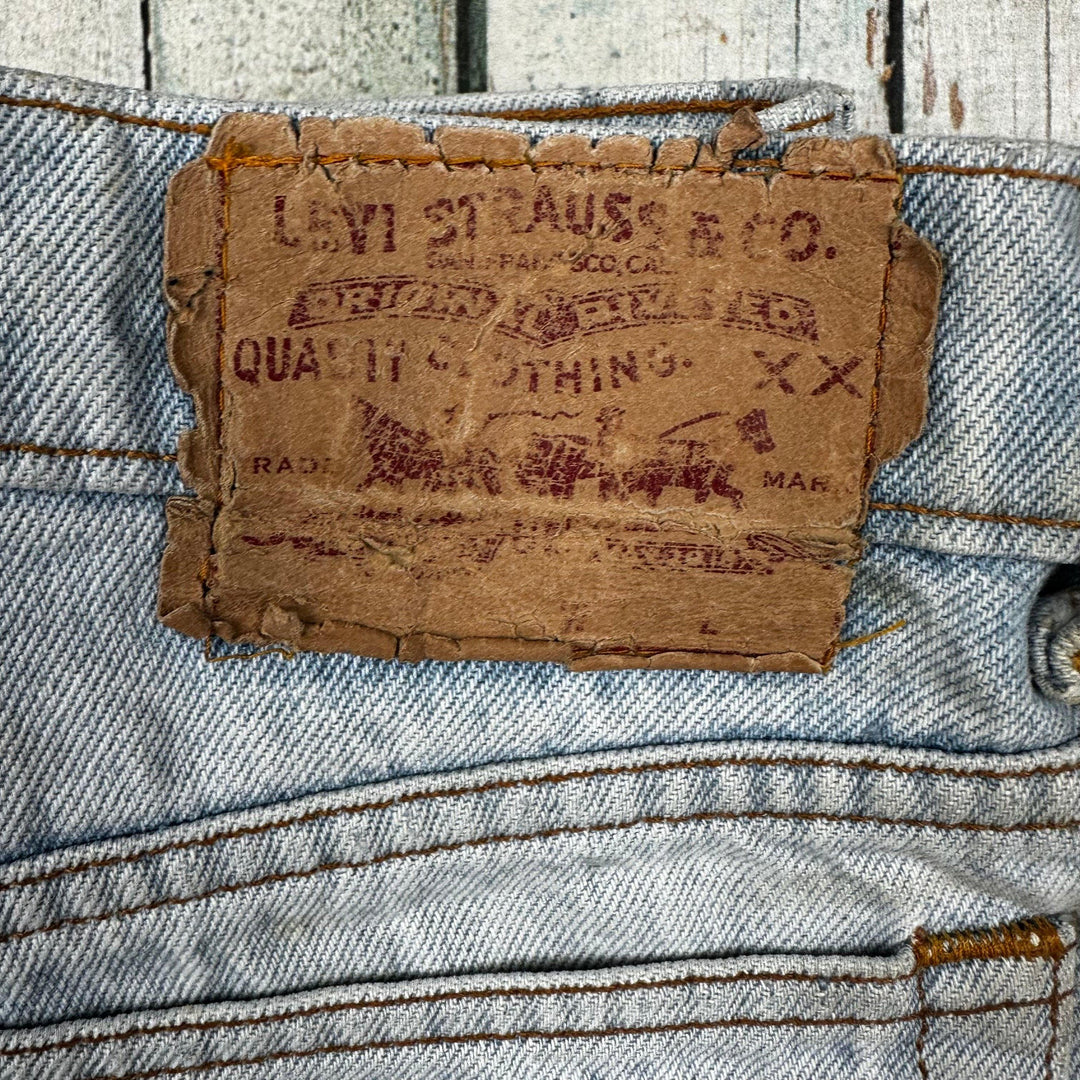 Levis 90’s Vintage Straight Fit Jeans -Size 28 Short - Jean Pool