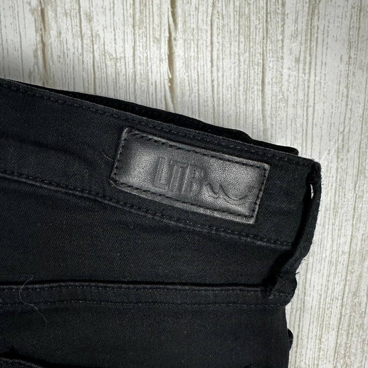 LTB Ladies Black 'Tanya X 'Mid Rise Skinny Jeans -Size 28