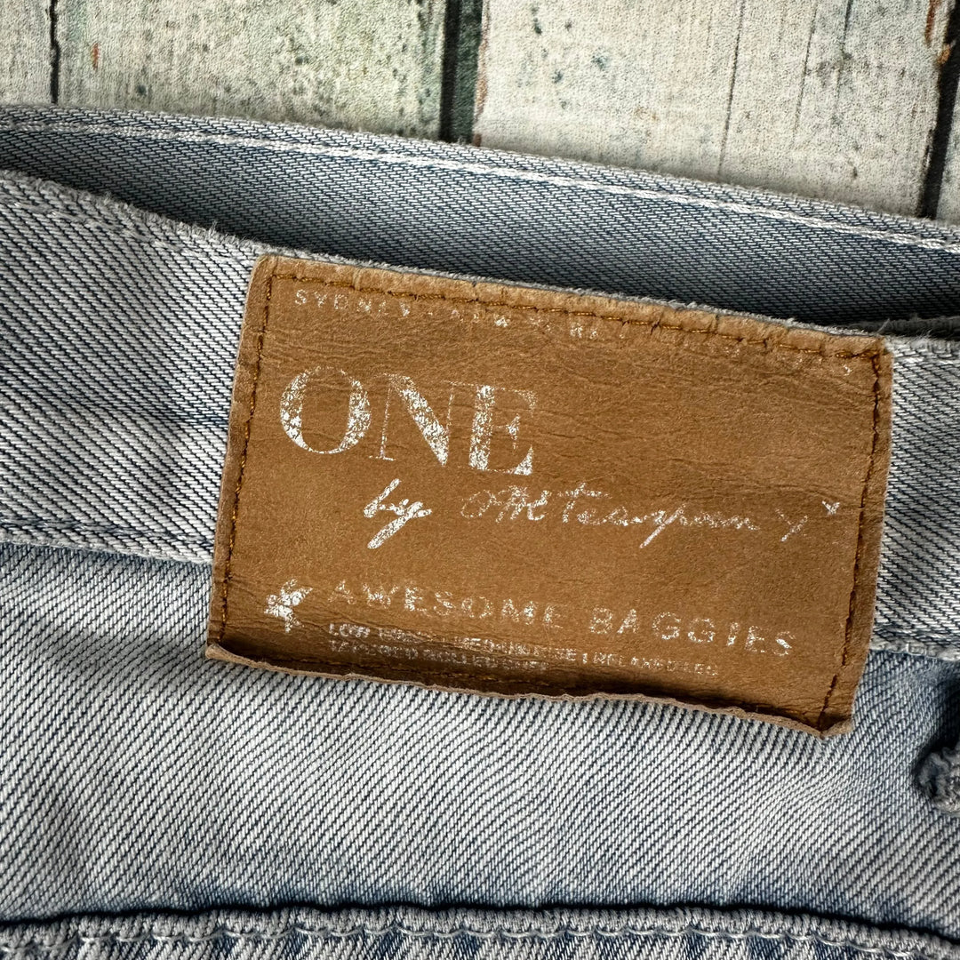 One Teaspoon Ladies Destroyed 'Awesome Baggies' Jeans - Size 24 or 6AU - Jean Pool