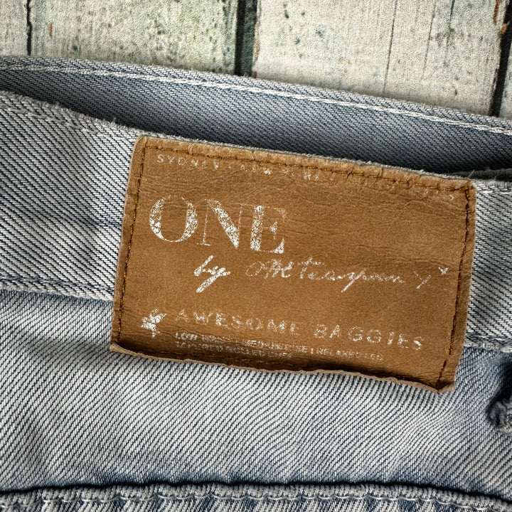 One Teaspoon Ladies Destroyed 'Awesome Baggies' Jeans - Size 24 or 6AU - Jean Pool