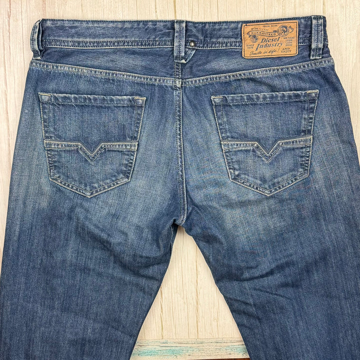 Diesel 'Larkee' Denim Regular Straight Jeans -Size 33/34