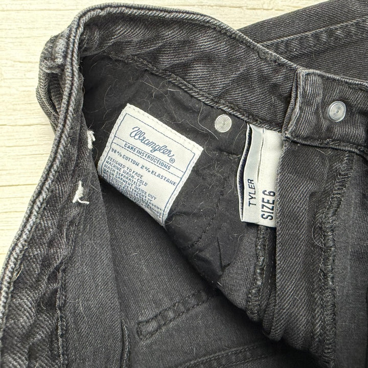 Wrangler 'Tyler' High Tapered Aged Black Jeans - Size 6
