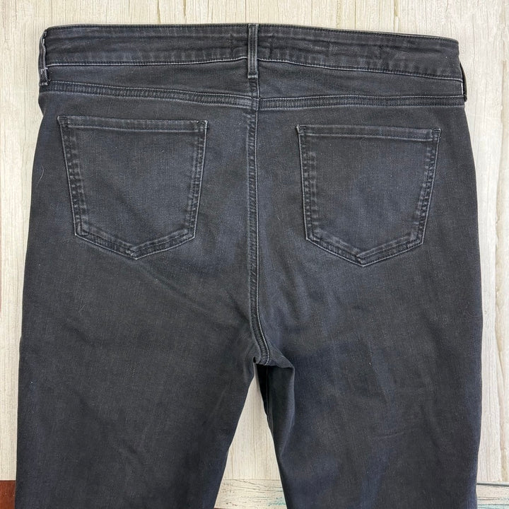NYDJ - 'Lift & Tuck' MARILYN Straight Leg Jeans -Size 14US suit 18AU