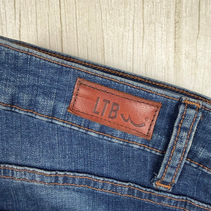 LTB Ladies Boyfriend  Fit 'Mika' Straight Leg Jeans -Size 27