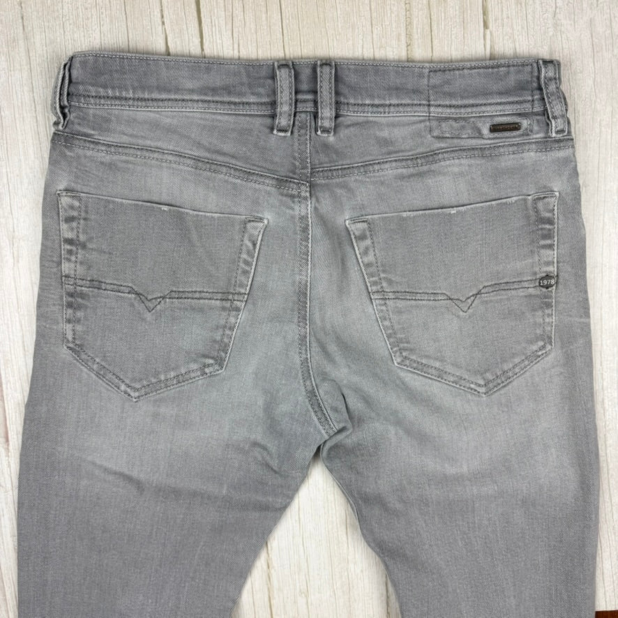 Diesel Mens 'Tepphar' Slim Carrot Grey Jeans - Size 32