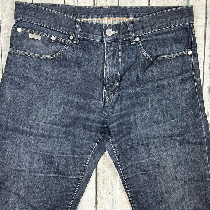 Hugo Boss Men's Regular Fit Jeans - Size 34/32 - Jean Pool