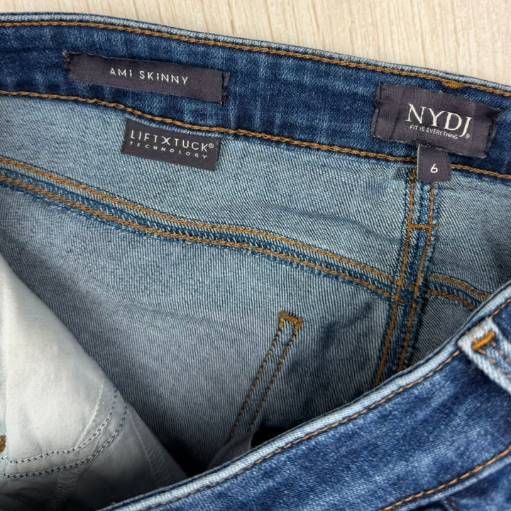 NYDJ Lift & Tuck  'AMI Skinny' Stretch Jeans -Size 6US suit 10AU