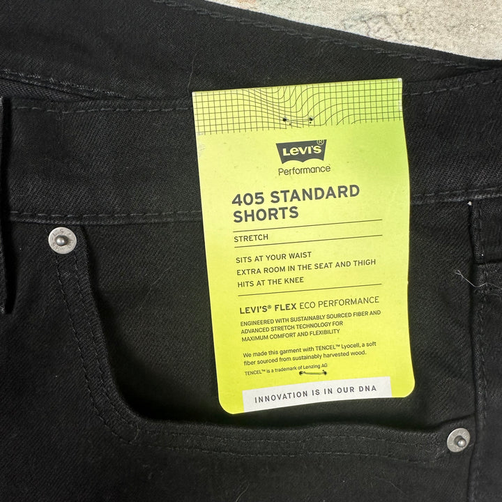 NWT- Levis 405 Mens Black Denim Shorts B&T -Size 54"