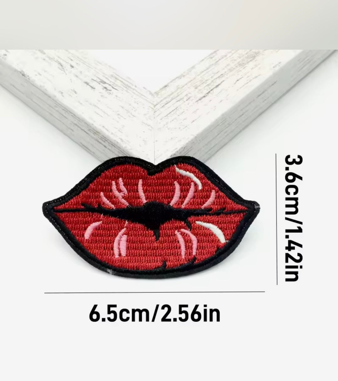 Lips- Embroidered Patch