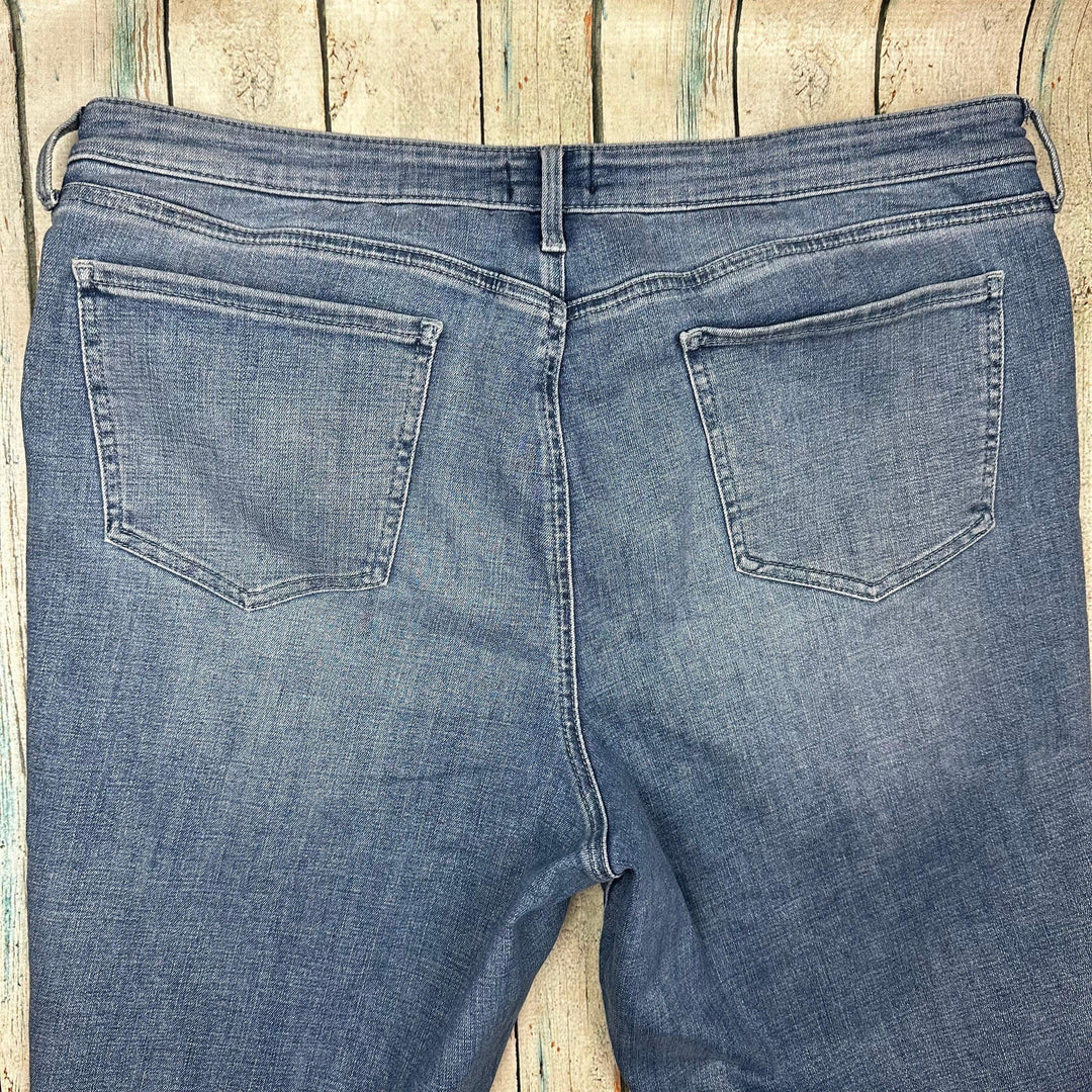 NYDJ Lift & Tuck Distressed Skinny Jeans -Size 16 US/ 20AU - Jean Pool