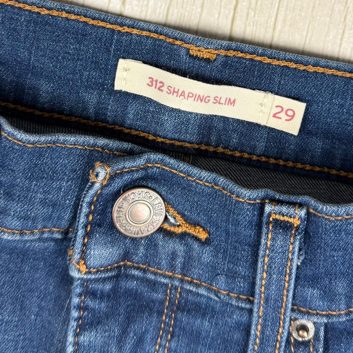 Levis 312 Shaping Slim Mid Rise Jeans - Size 29" or 11AU