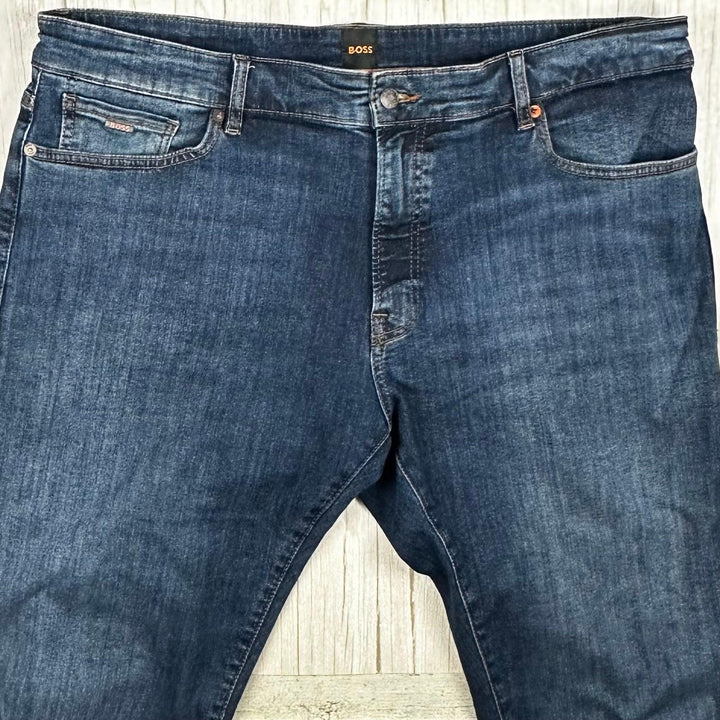 Hugo Boss Men's 'Maine' Regular Fit Jeans - Size 38/36