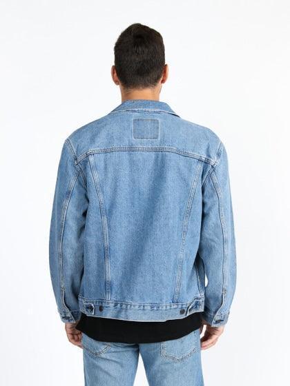 NWT-Levis 'The Trucker' Light Stonewash Jacket - Size L - Jean Pool