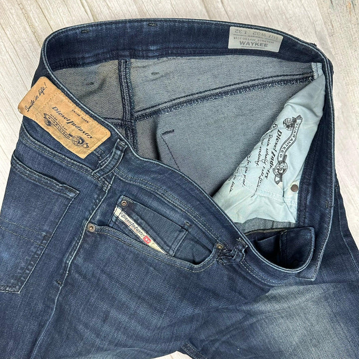 Diesel 'Waykee' Denim Regular Straight Fit Jeans -Size 32/32
