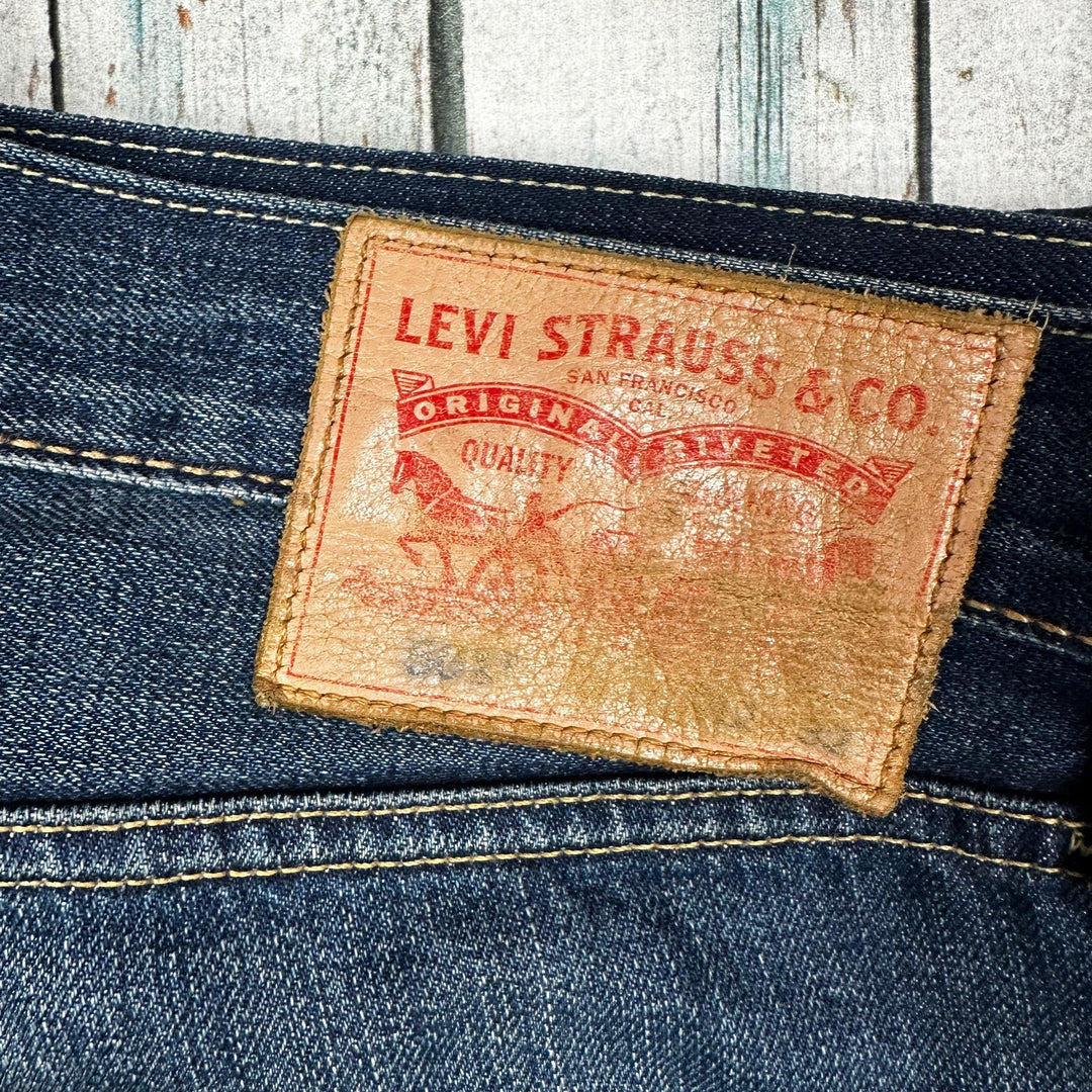 Levis 501 Mens Classic Button Fly Jeans -Size 32/32 - Jean Pool