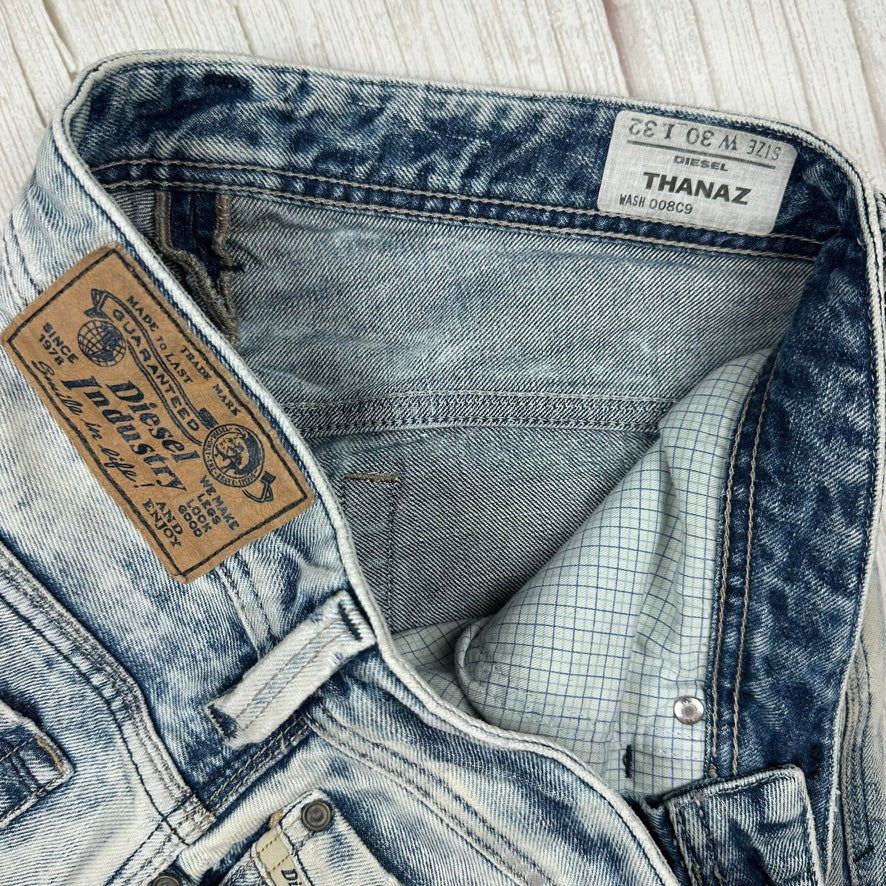 Diesel 'Thanaz' Slim Straight Acid Wash Jeans - Size 30/32