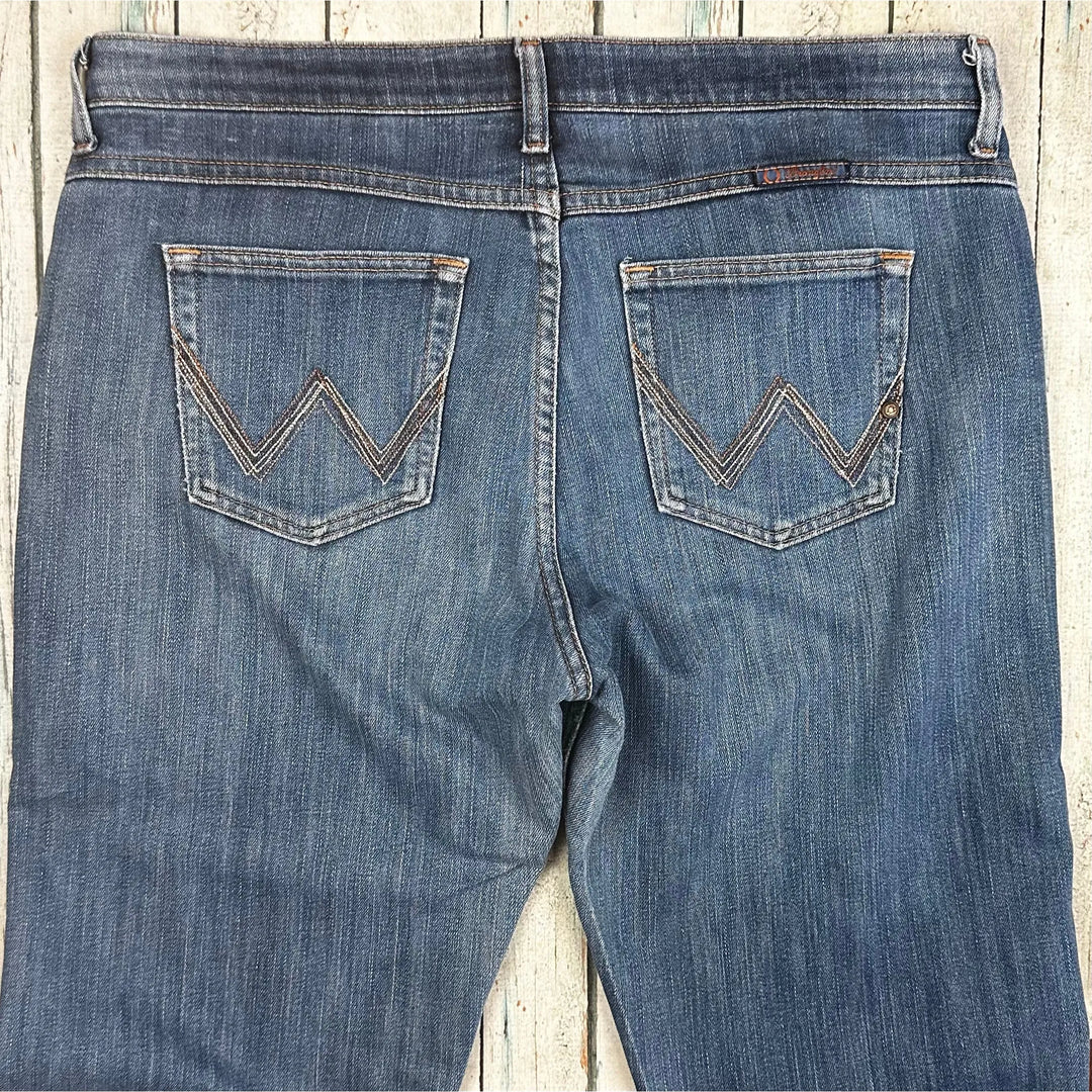Wrangler Ladies Straight Leg No Gap Waistband Jeans - Size 16 - Jean Pool