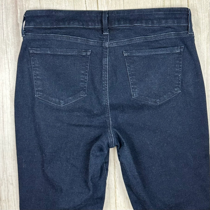 NYDJ 'Lift & Tuck' MARILYN Straight Leg Jeans -Size 10 US suit 14AU