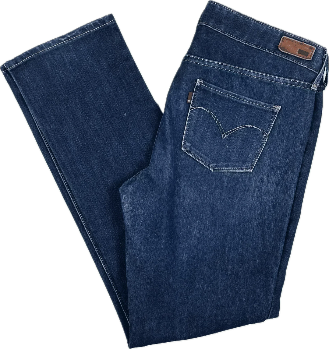 Levis slight curve straight leg hotsell