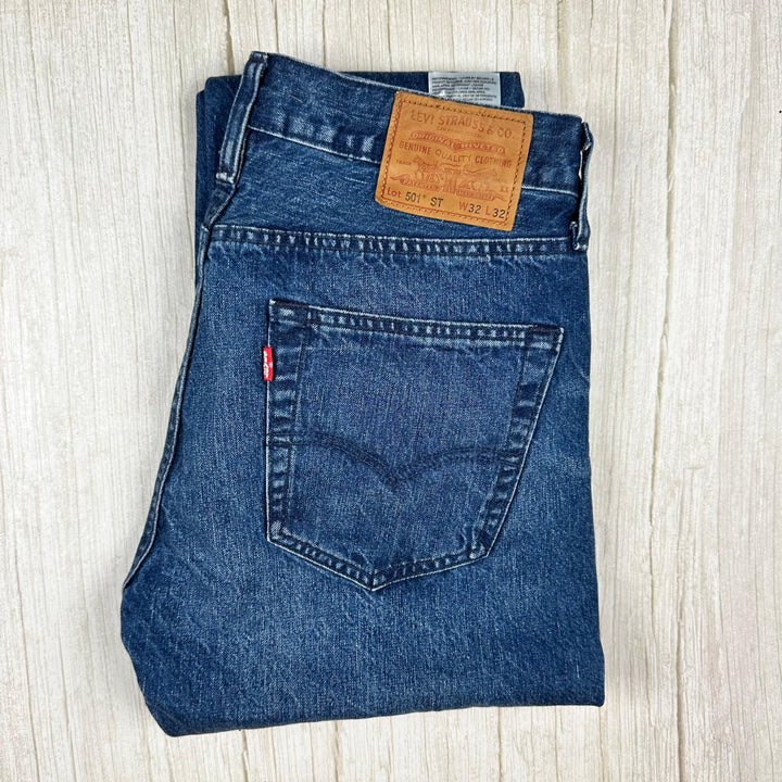 Levis 501 Mens Classic Button Fly Jeans -Size 32R - Jean Pool