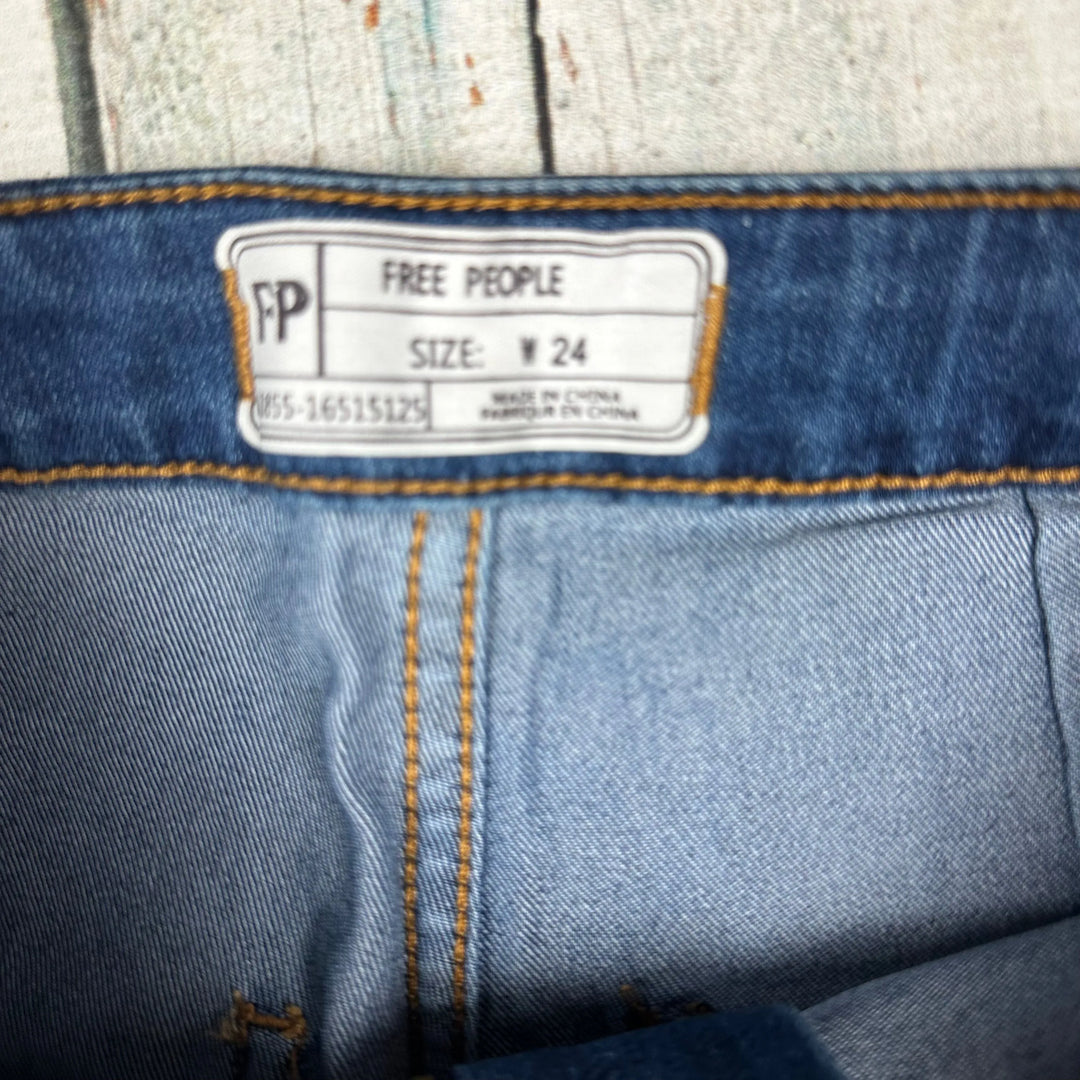 Free People Bell Bottom Super Flare Jeans -Size 24" - Jean Pool