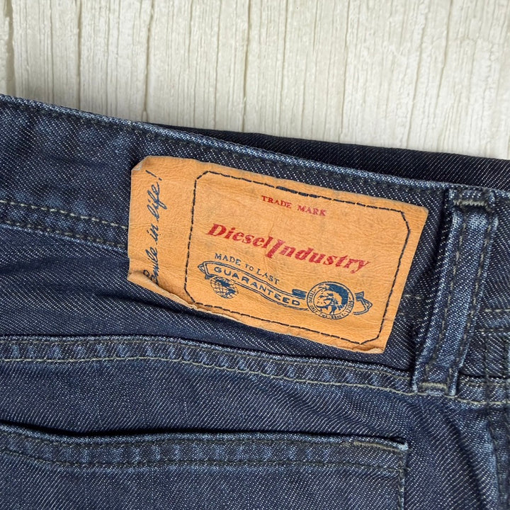 Diesel 'Waykee' Denim Regular Straight Fit Jeans -Size 36
