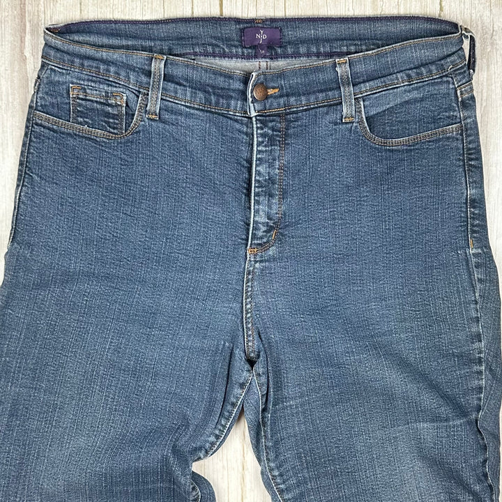 NYDJ Lift & Tuck 'Straight' Leg Jeans -Size 16US suit 20AU