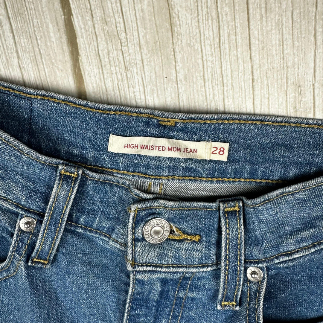 Levis Ladies ‘High Waisted Mom Jeans'  - Size 28