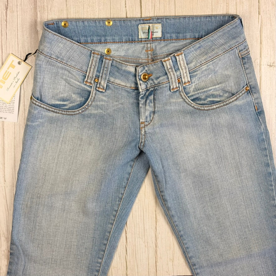 NWT- Italian MET Crystal Trim Low Rise Jeans- Size 30