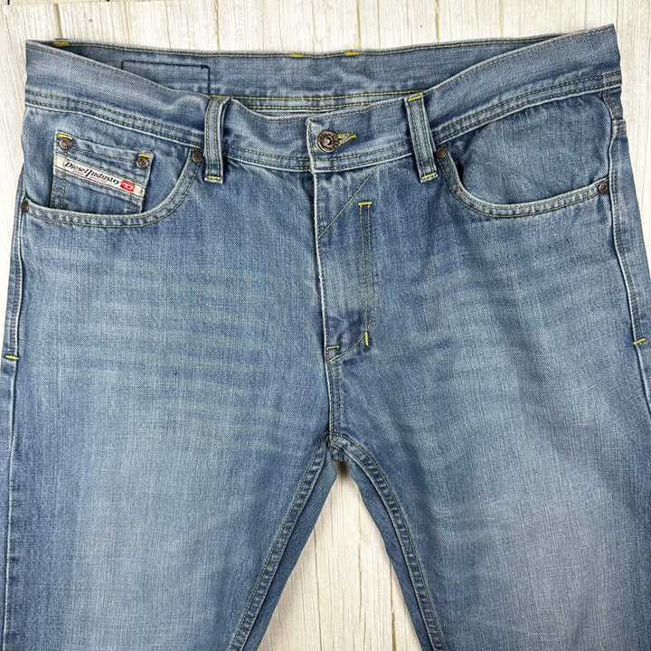 Diesel Made in Italy Straight Fit Jeans -Size 36/34 - Jean Pool