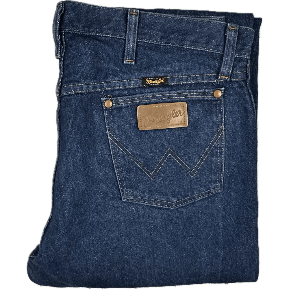 Wrangler Classic Straight Fit Jeans - Size 34/32 - Jean Pool