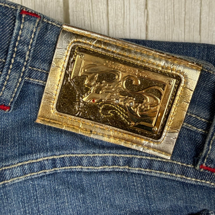 NWT - Apple Bottoms Iconic Embroidered Flare Jeans -Size 6/7