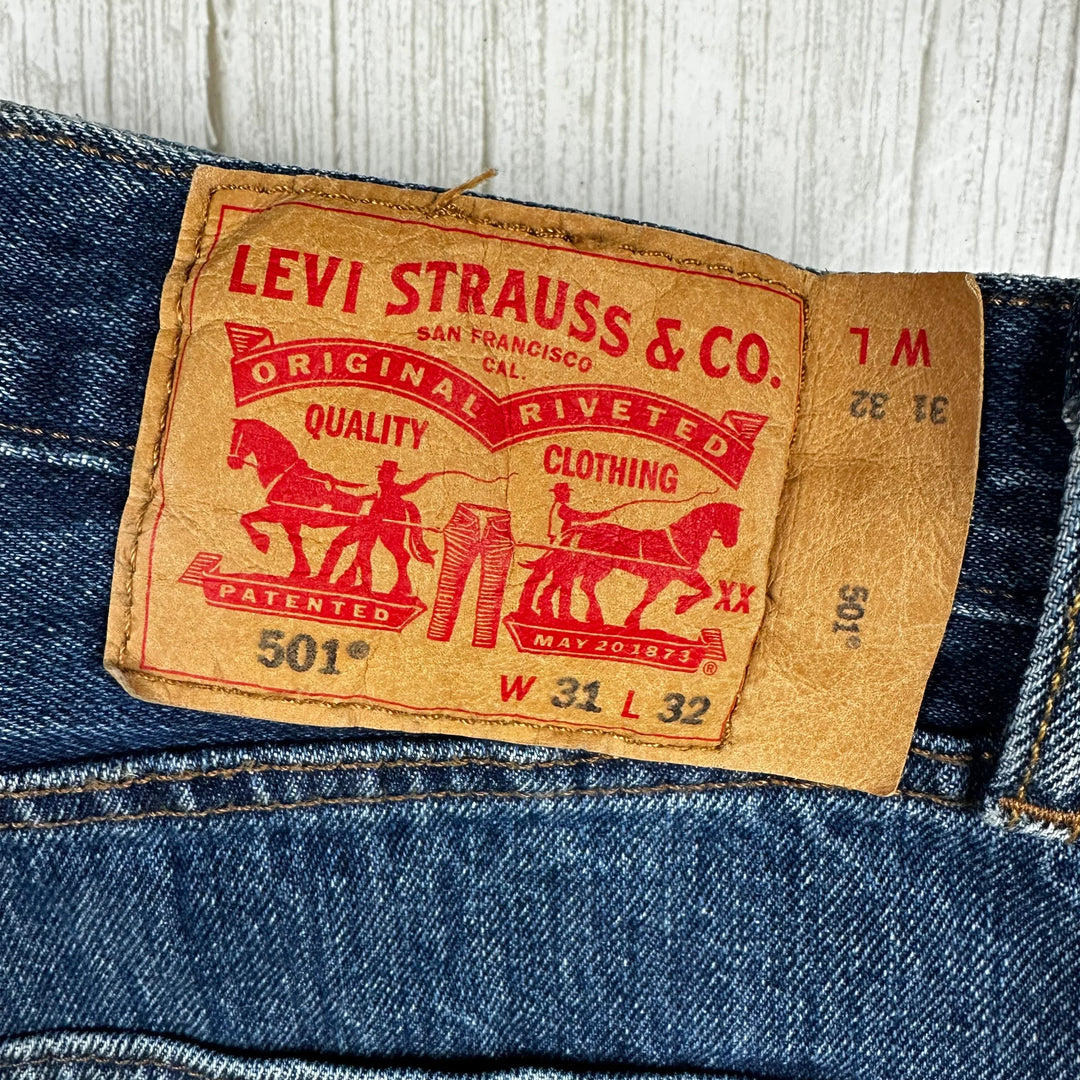Levis 501 Mens Button Fly Denim Jeans - Size 31/32