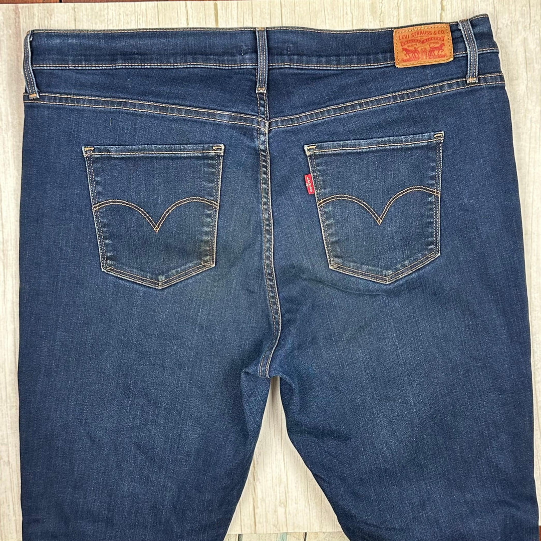 Levis 315 Shaping Bootcut Stretch Jeans- Size 34
