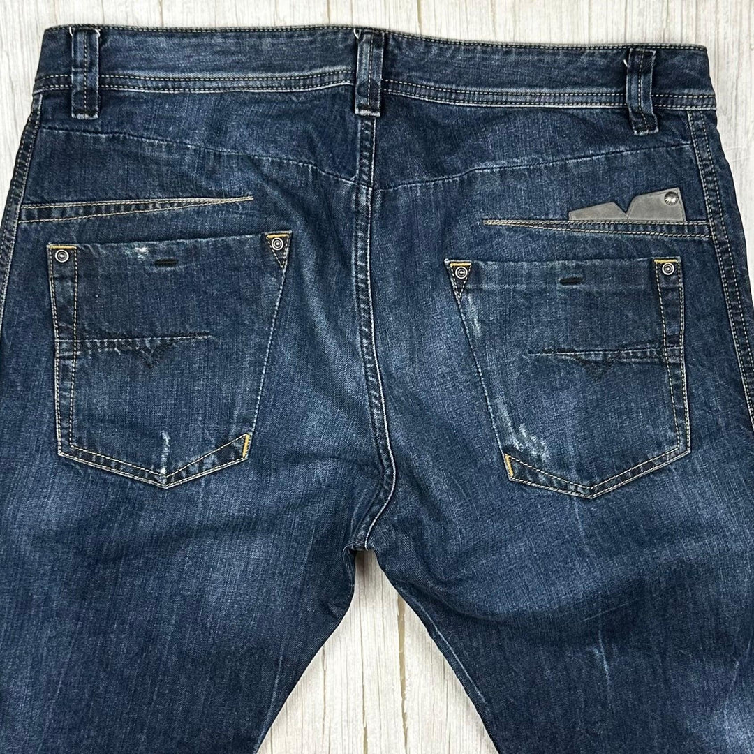 Diesel Mens 'Darron' Antique Wash Blue Jeans - Size 33/32