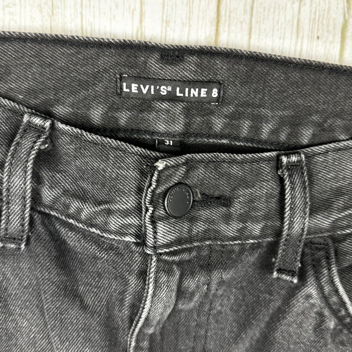 Levis Slim Straight 'Line B' Men's Black Jeans - Size 31/32